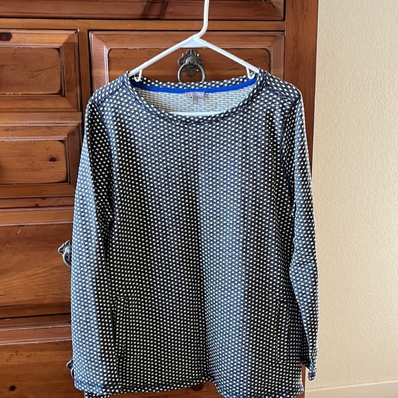 Talbots Tops - Talbots Women’s navy and white sweatshirt with front pocket, size large.